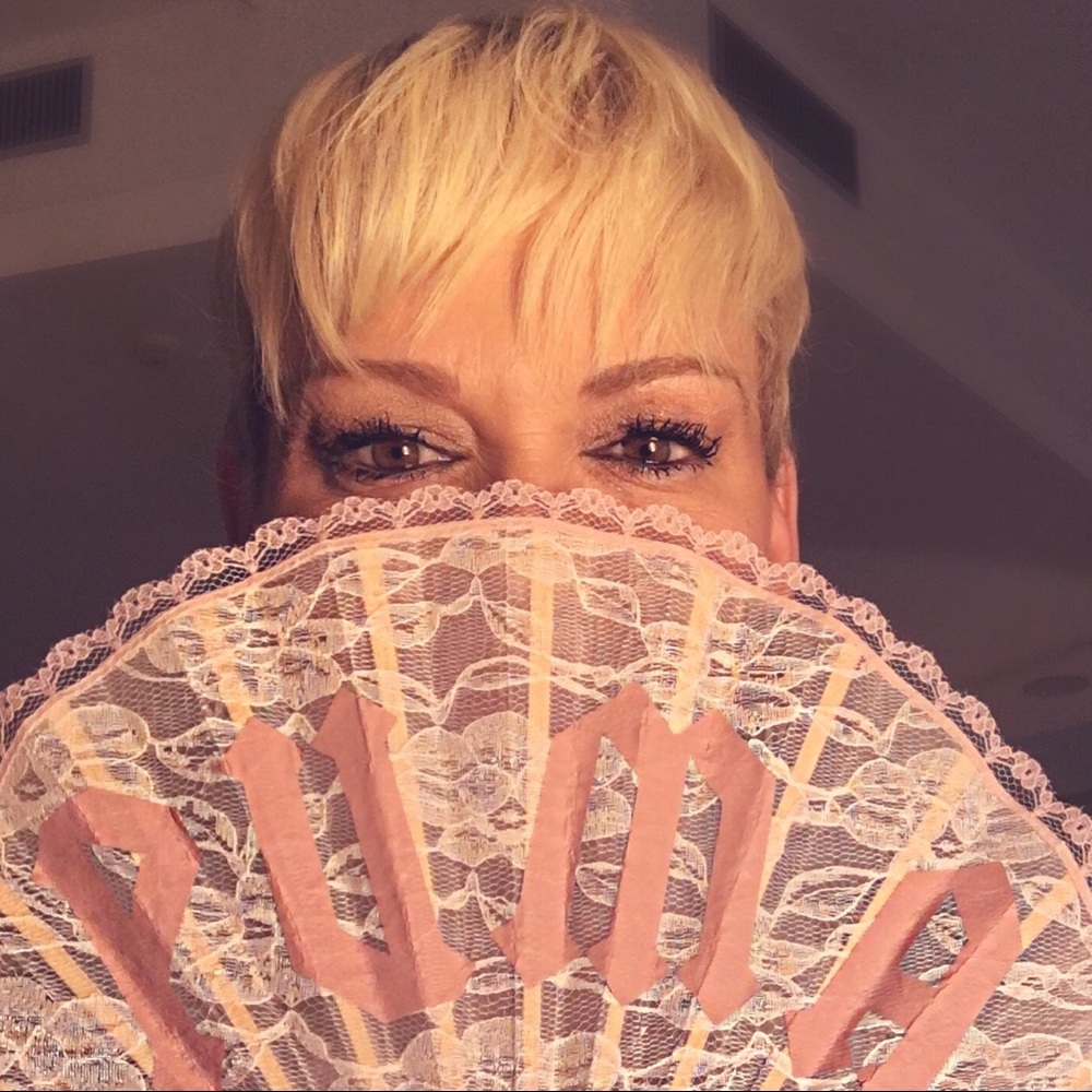 Meet your Posher, Sonya